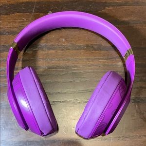 Beats studio 3 with all charging cords and adapter